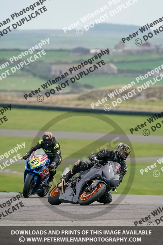 anglesey no limits trackday;anglesey photographs;anglesey trackday photographs;enduro digital images;event digital images;eventdigitalimages;no limits trackdays;peter wileman photography;racing digital images;trac mon;trackday digital images;trackday photos;ty croes